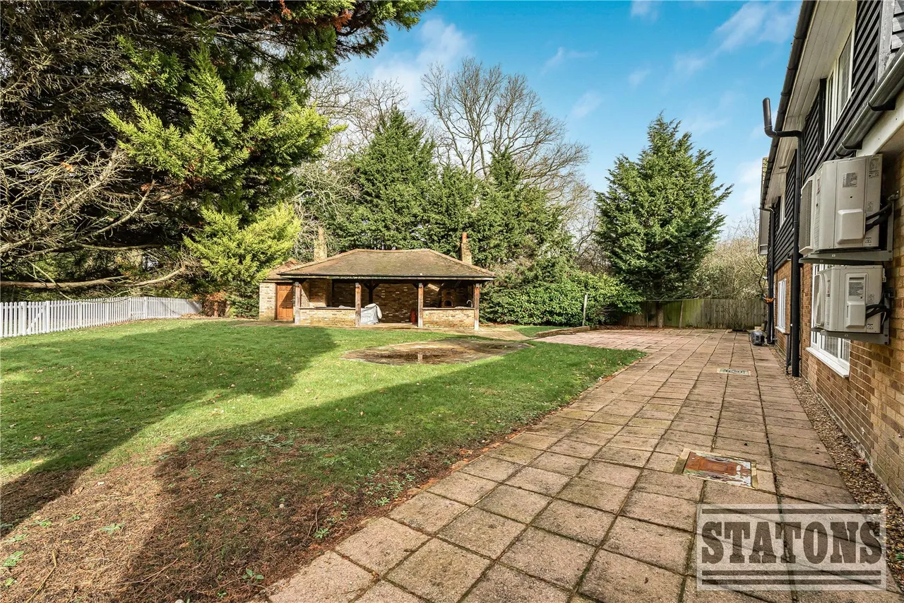 Foxes Lane, Welham Green, North Mymms, Hatfield, AL9 7BA, photo 33