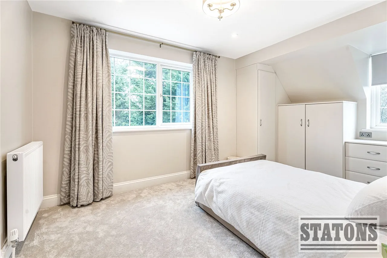 Foxes Lane, Welham Green, North Mymms, Hatfield, AL9 7BA, photo 20
