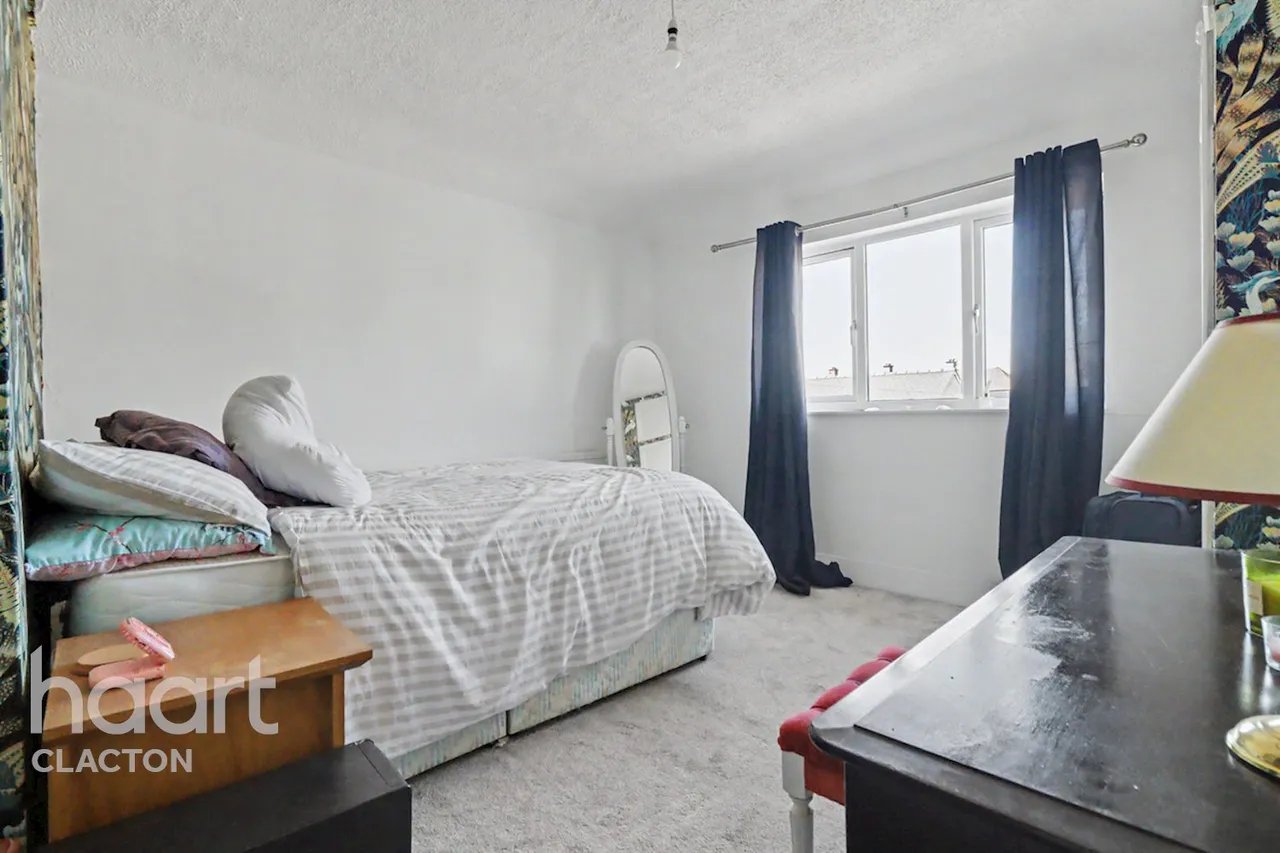 Agincourt Road, Clacton-On-Sea, CO15, photo 7