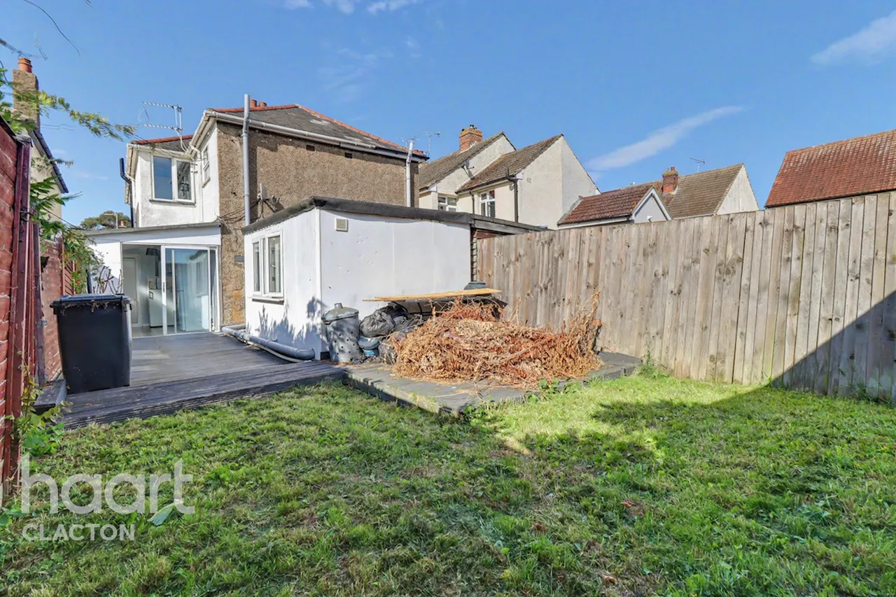 Agincourt Road, Clacton-On-Sea, CO15, photo 12