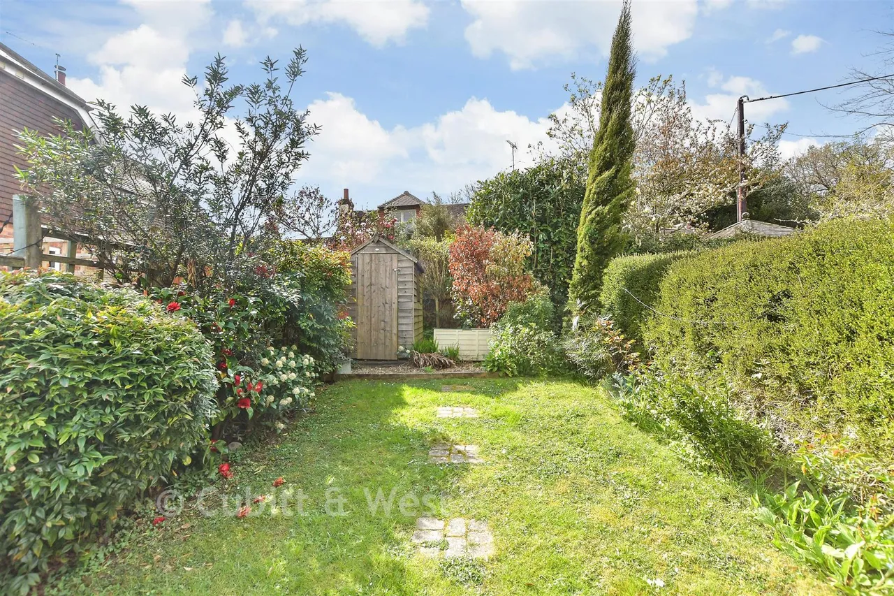 Haywards Heath Road, Balcombe, RH17, photo 12