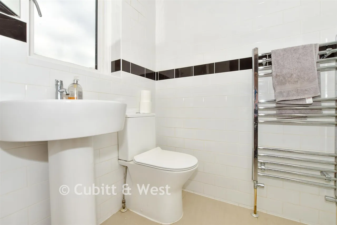 Haywards Heath Road, Balcombe, RH17, photo 10