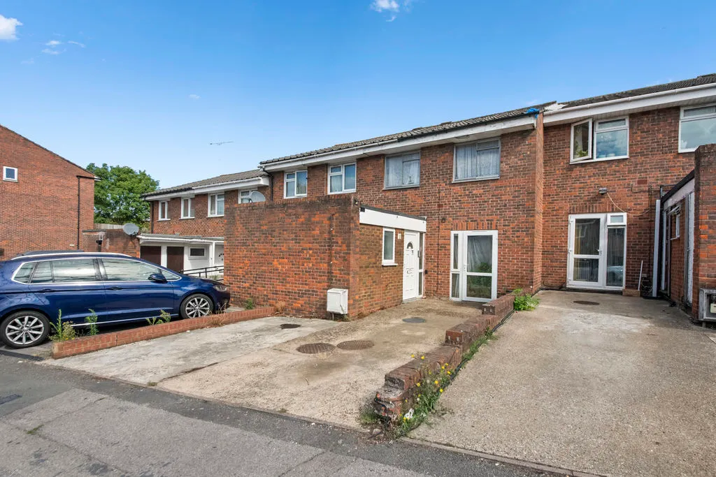 Lancaster Road, Northolt, UB5, photo 12