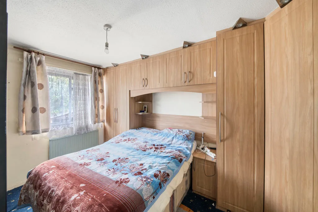 Lancaster Road, Northolt, UB5, photo 7