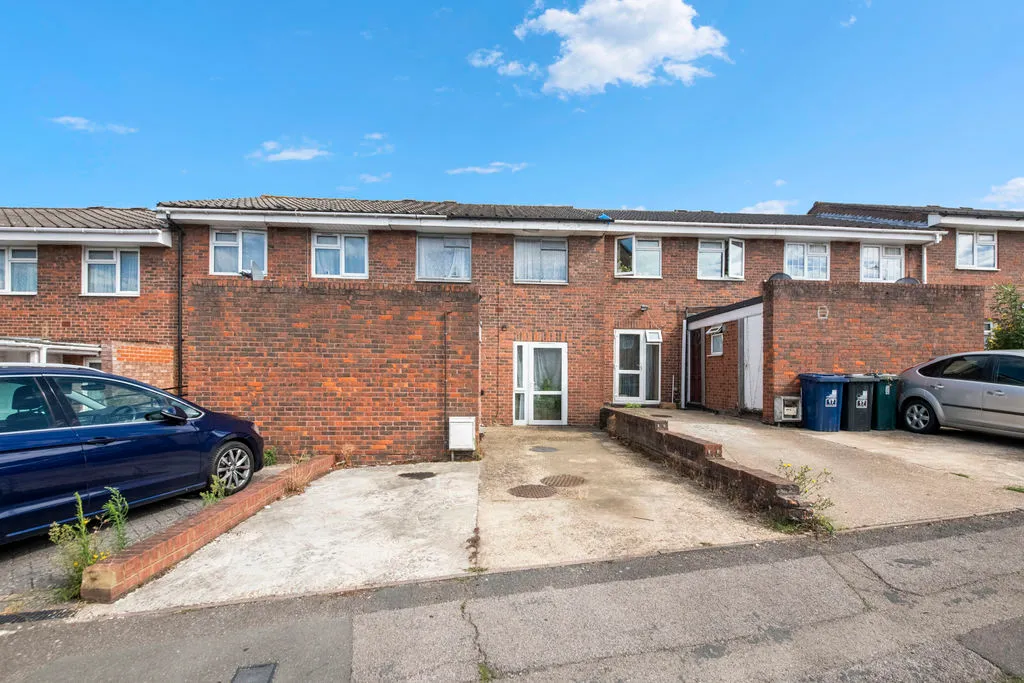 3 bed house for sale, Lancaster Road, Northolt, UB5