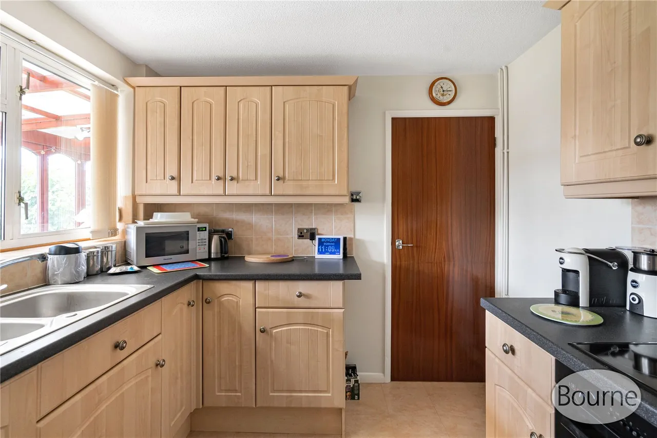 York Road, Ash, GU12, photo 23
