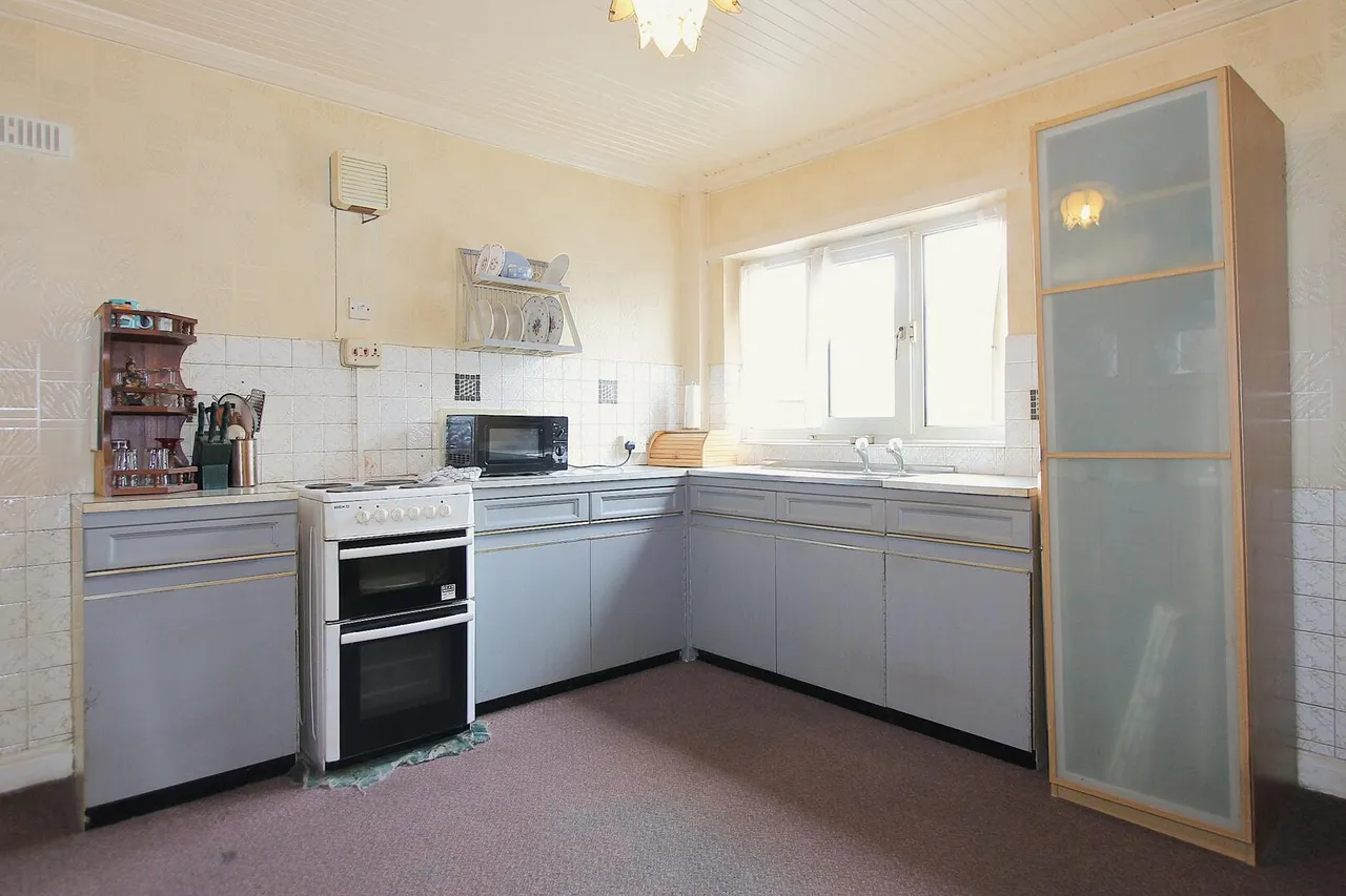 Park Lane, Halesowen, photo 5