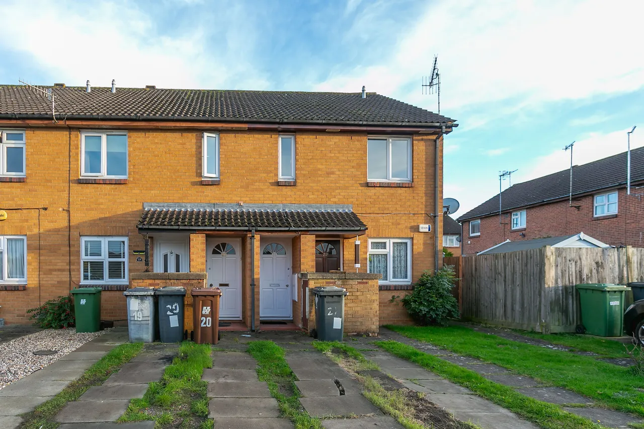 1 bed flat to rent — 21 Mortimer Close, Bushey