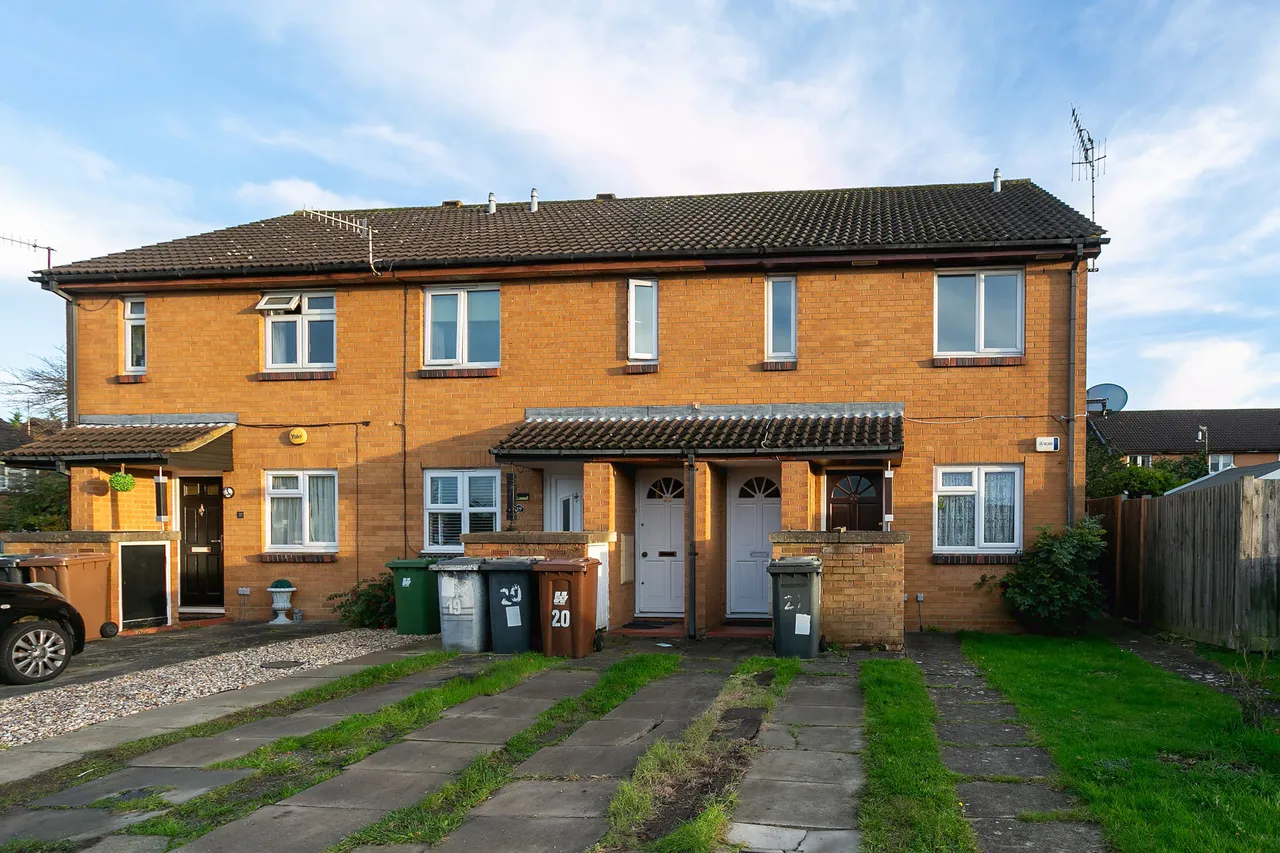 21 Mortimer Close, Bushey, photo 11