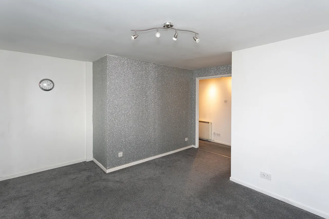 21 Mortimer Close, Bushey, photo 4