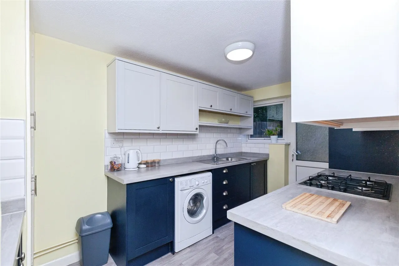 Ogwen Close, Thurnby, LE5, photo 5