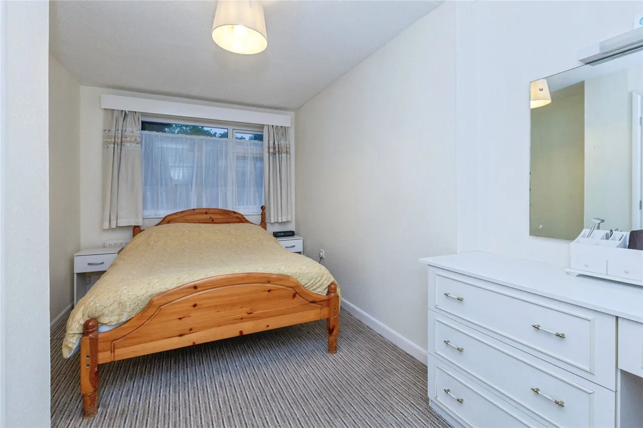 Ogwen Close, Thurnby, LE5, photo 10