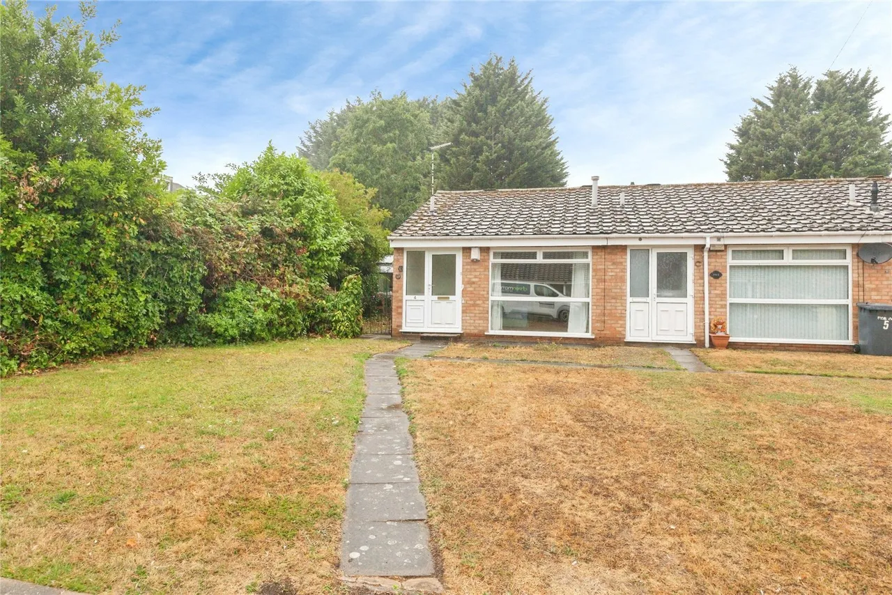 2 bed house for sale, Ogwen Close, Thurnby, LE5