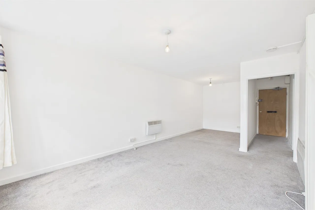 226 South Norwood Hill, London, SE25 6AT, photo 5