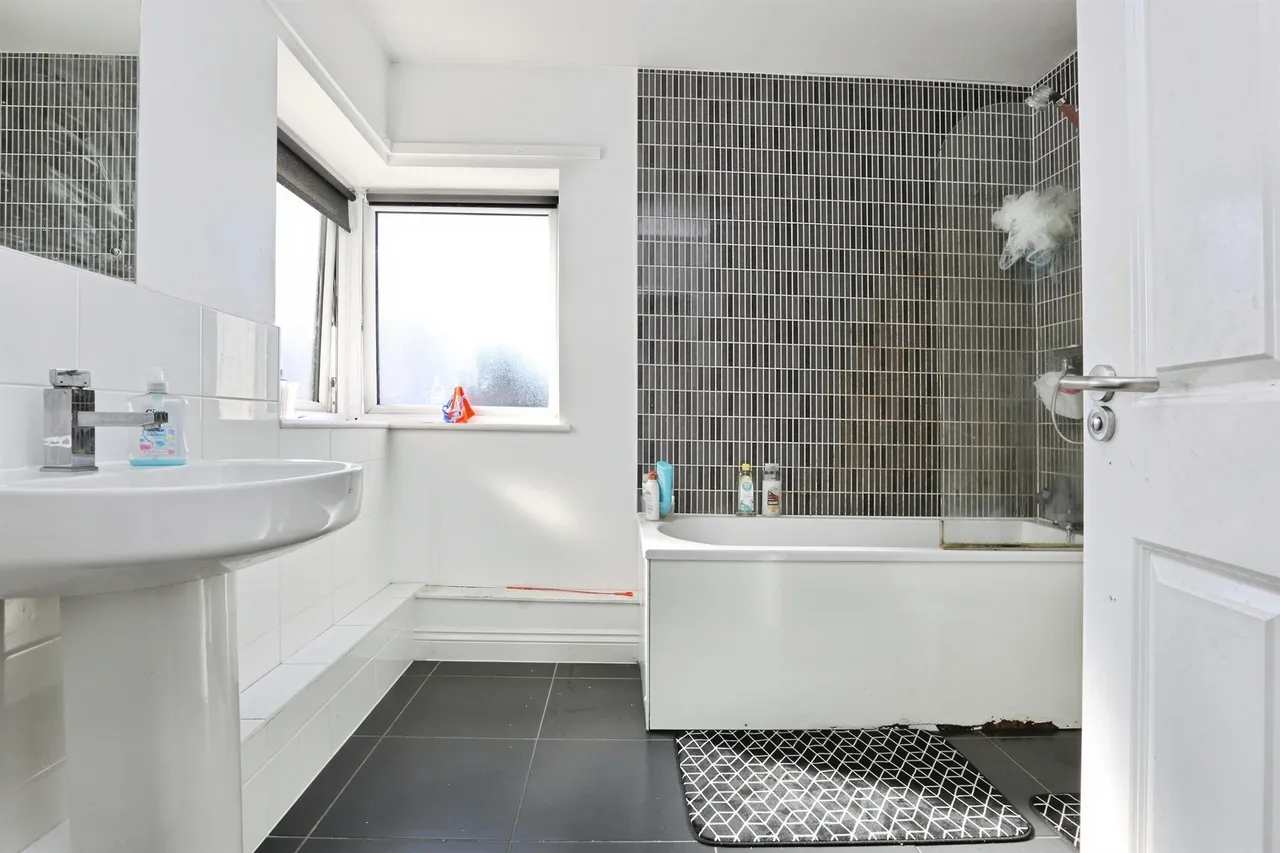 Davenport Close, Gosport, PO13, photo 14