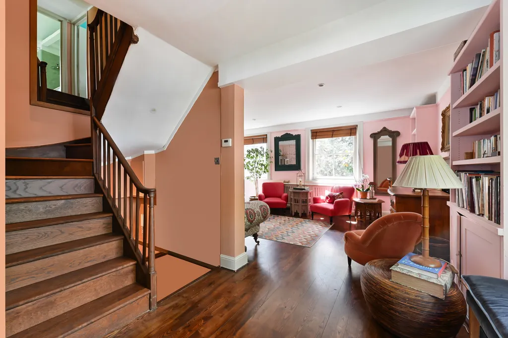 Fulham Road, London, SW6, photo 10