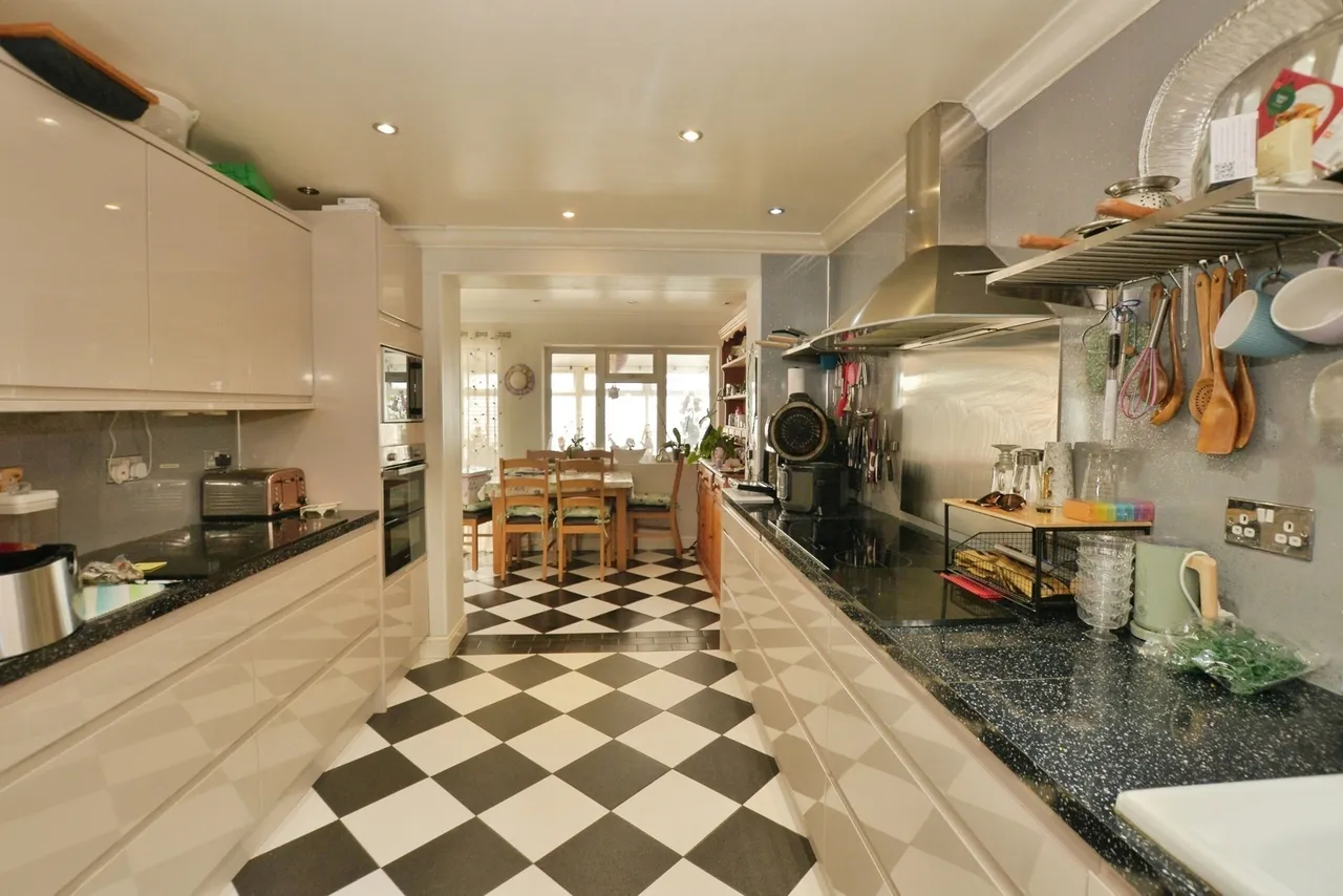 Dunes Road, Greatstone, New Romney, Kent, TN28, photo 6