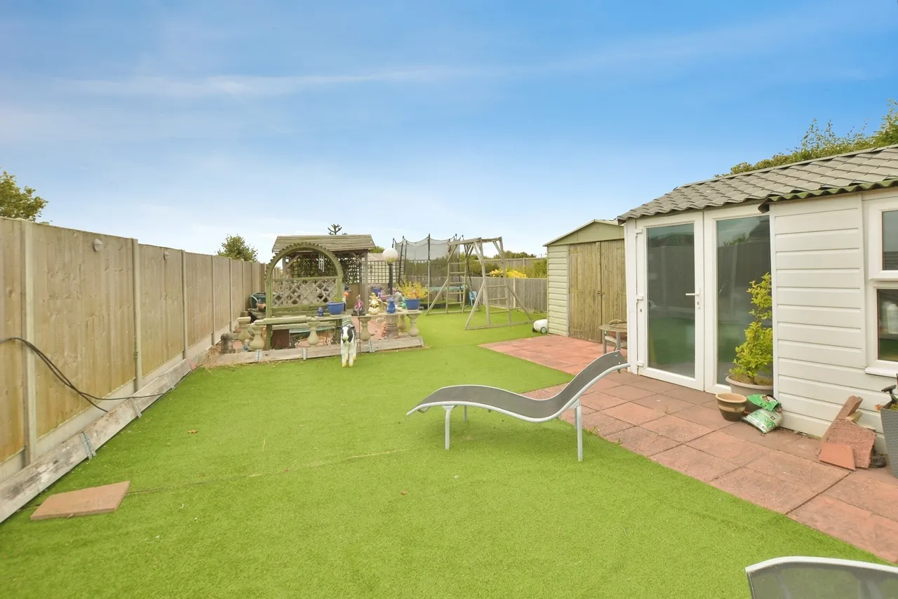Dunes Road, Greatstone, New Romney, Kent, TN28, photo 4