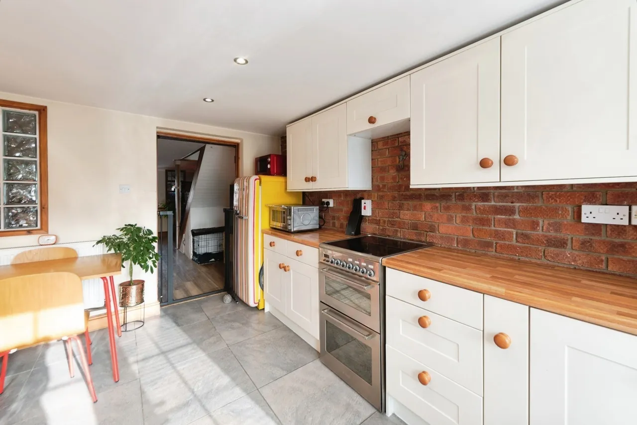 Clayhall Road, Gosport, PO12, photo 12