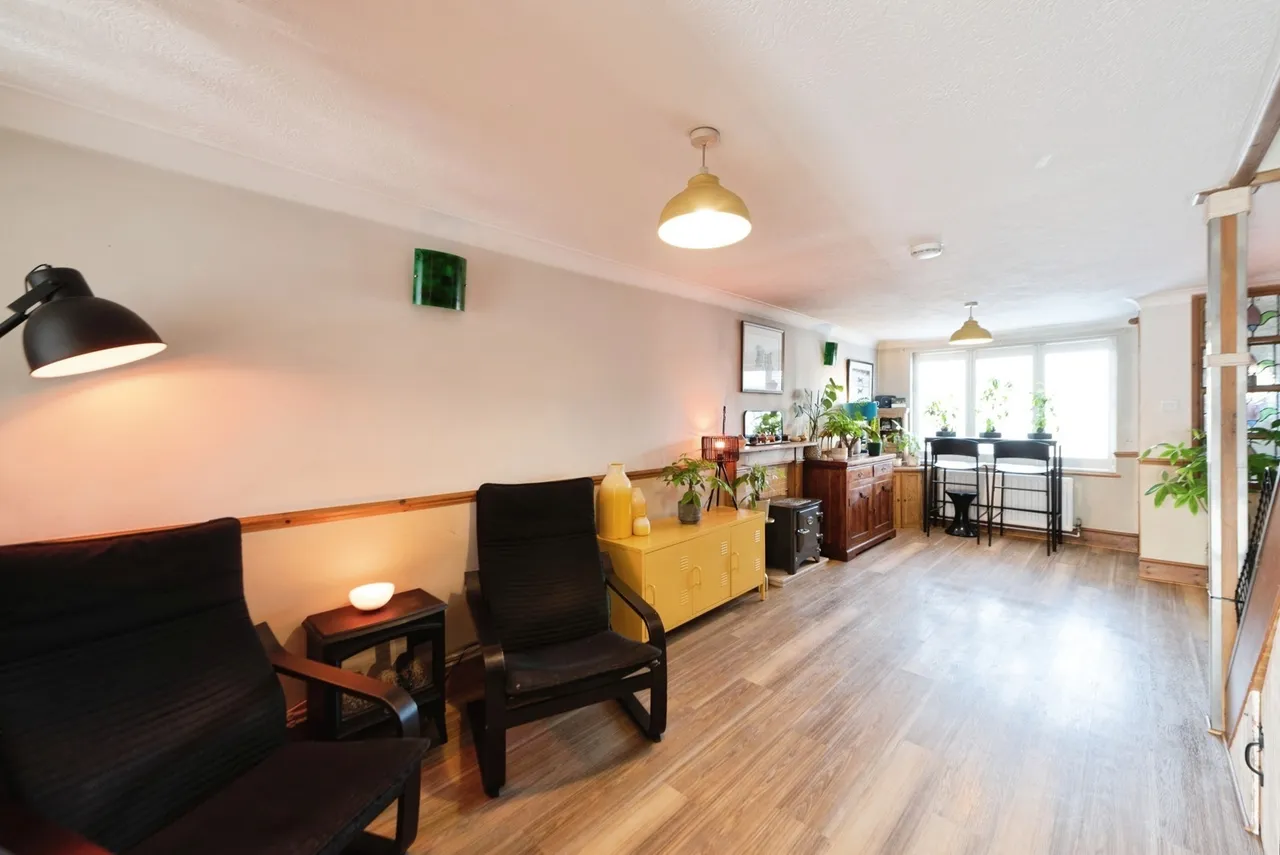 Clayhall Road, Gosport, PO12, photo 13