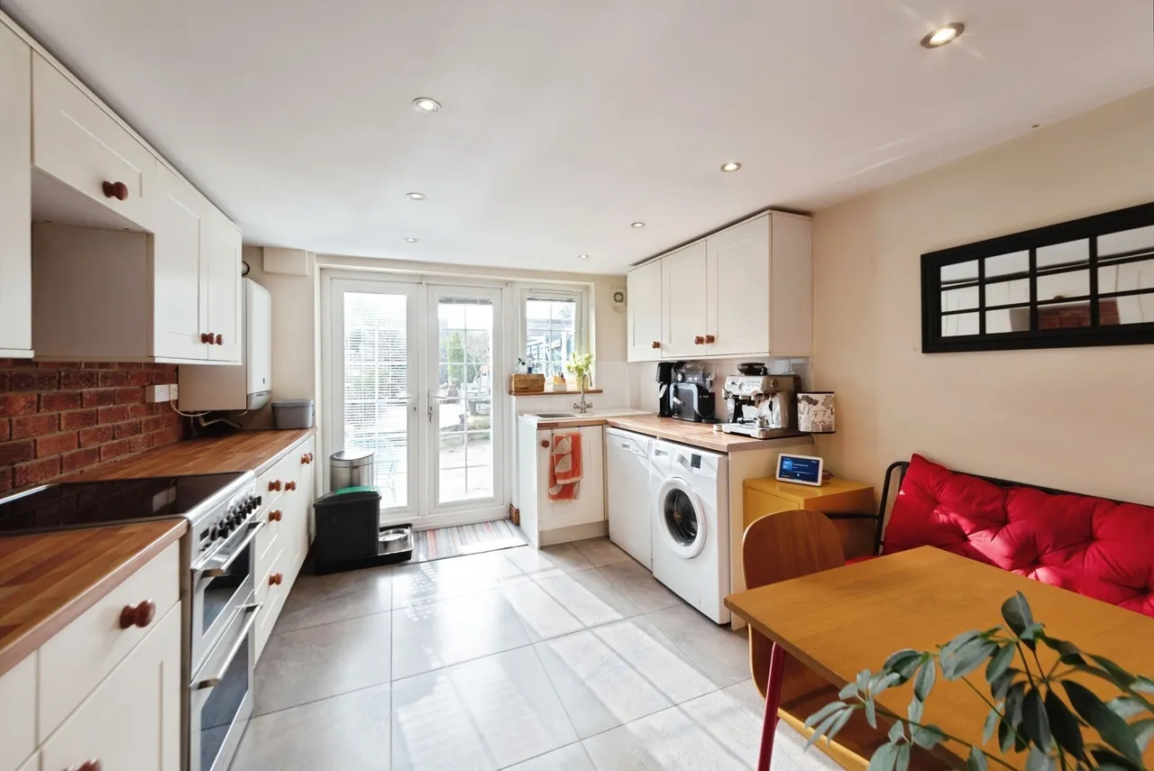 Clayhall Road, Gosport, PO12, photo 5