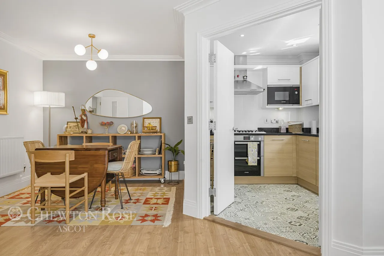St Georges Lane, Ascot, photo 14