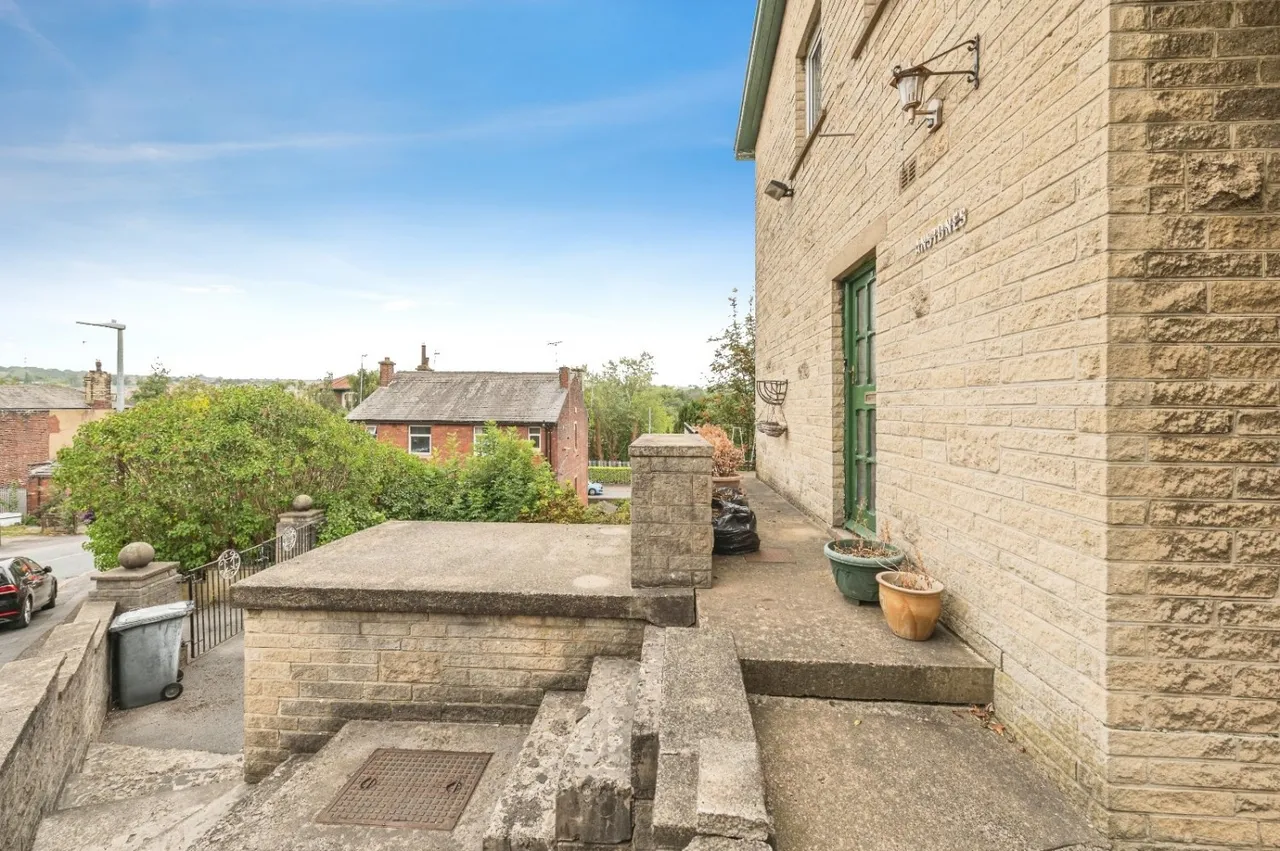 Wesley Street, Cleckheaton, BD19, photo 20