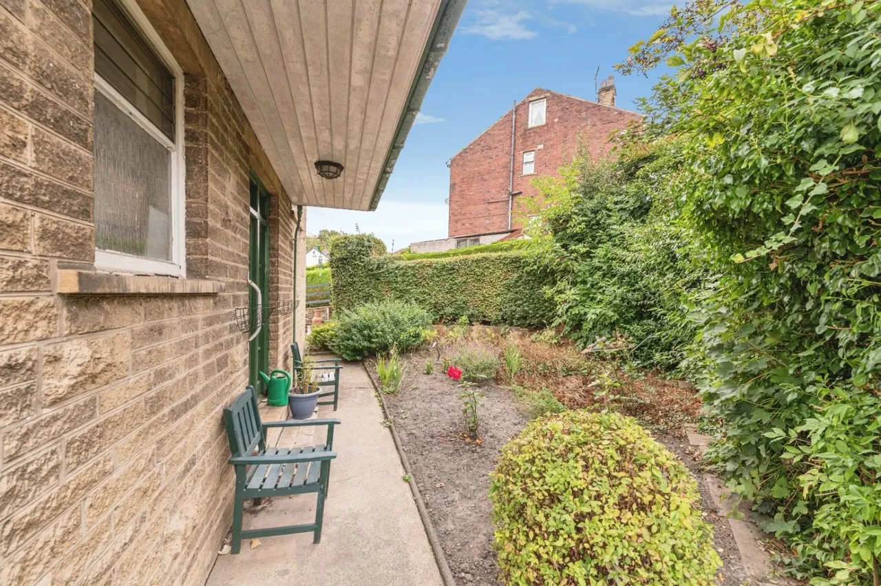 Wesley Street, Cleckheaton, BD19, photo 21