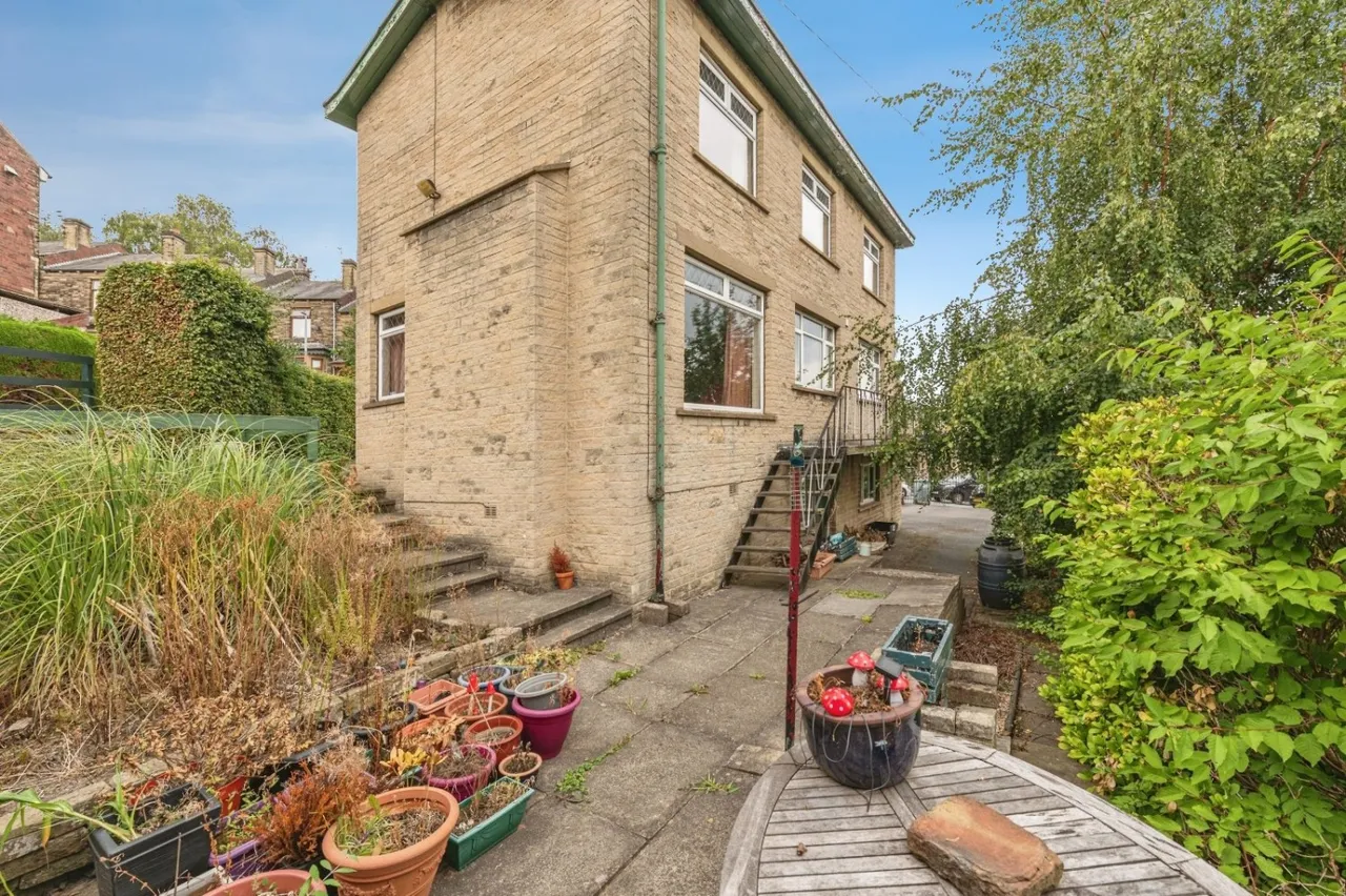 Wesley Street, Cleckheaton, BD19, photo 5