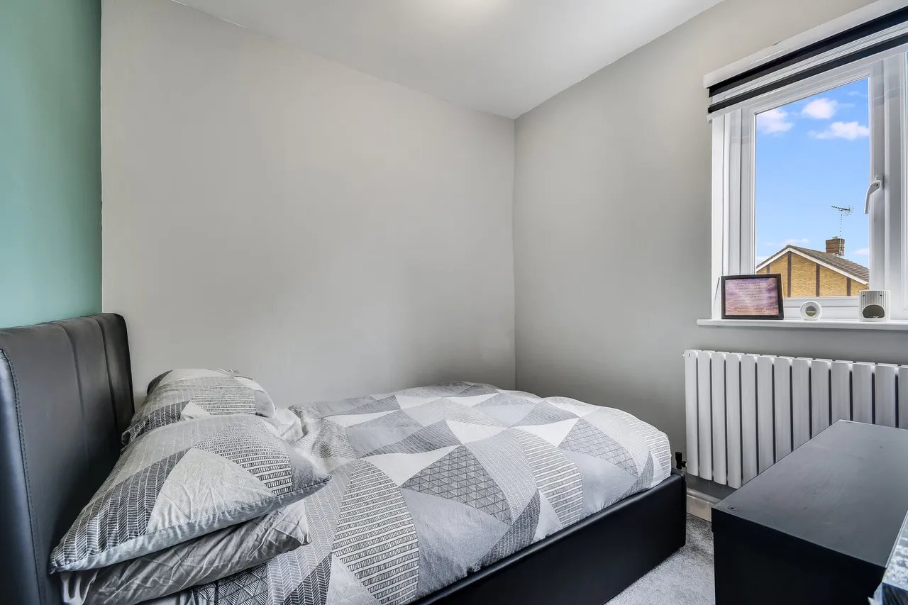 253 Coxtie Green Road, Pilgrims Hatch, Brentwood, Essex, CM14 5RP, photo 11
