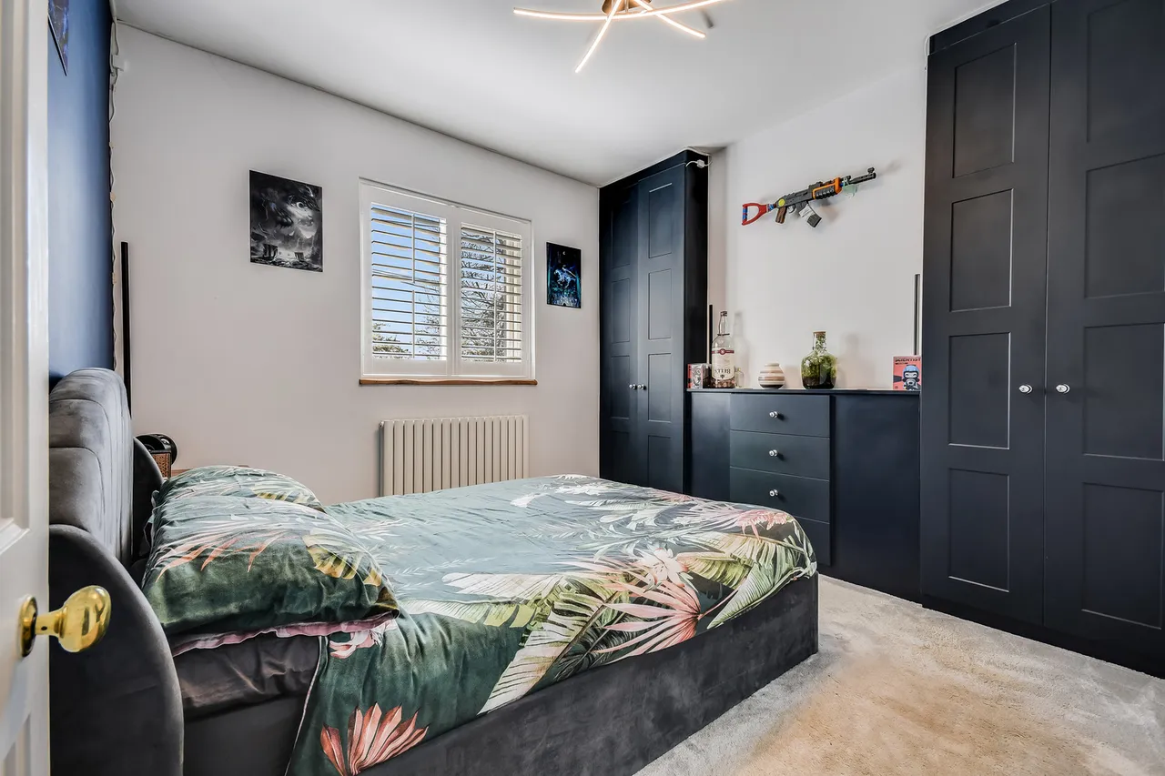 253 Coxtie Green Road, Pilgrims Hatch, Brentwood, Essex, CM14 5RP, photo 9