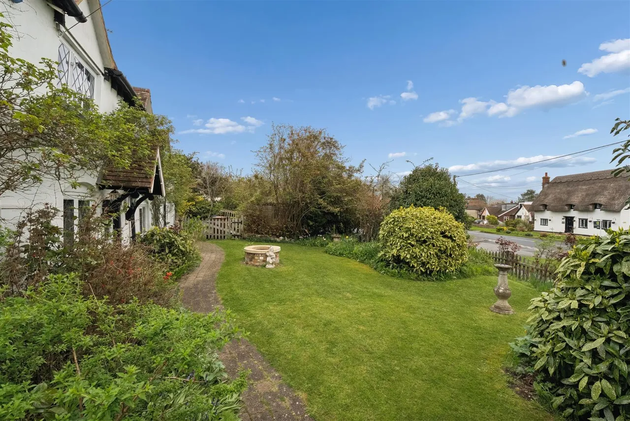 Drayton Road, Newton Longville, photo 23