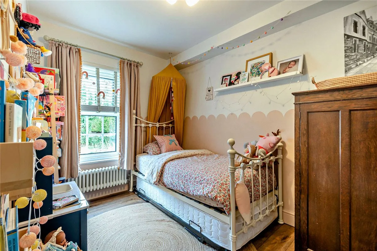Pear Tree Lane, Newbury, RG14, photo 14