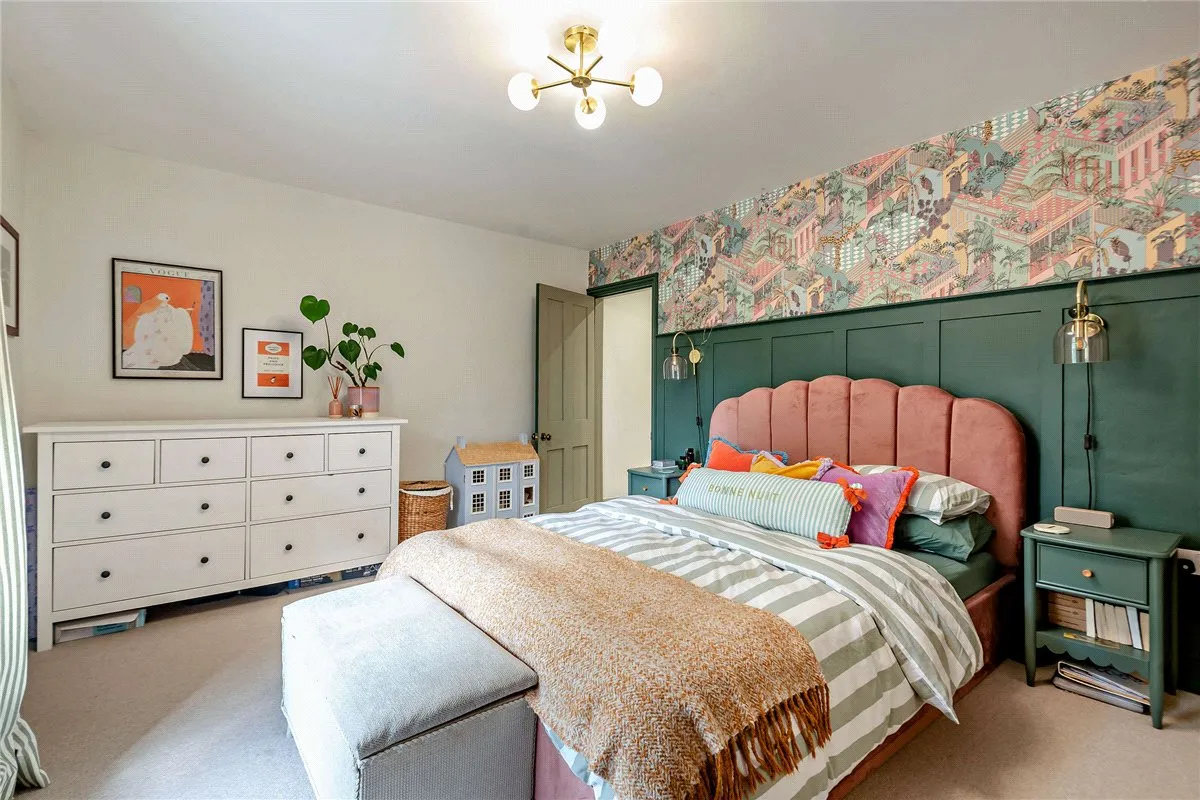 Pear Tree Lane, Newbury, RG14, photo 11
