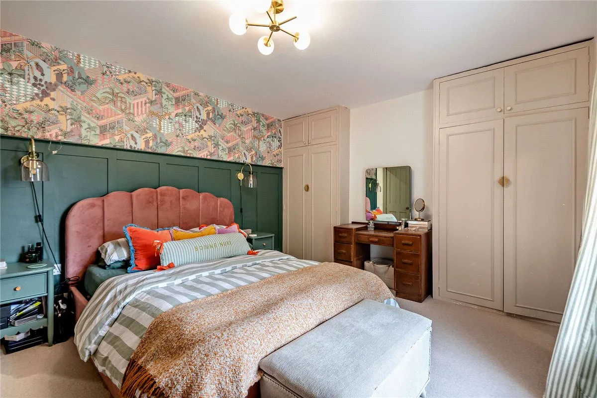 Pear Tree Lane, Newbury, RG14, photo 13