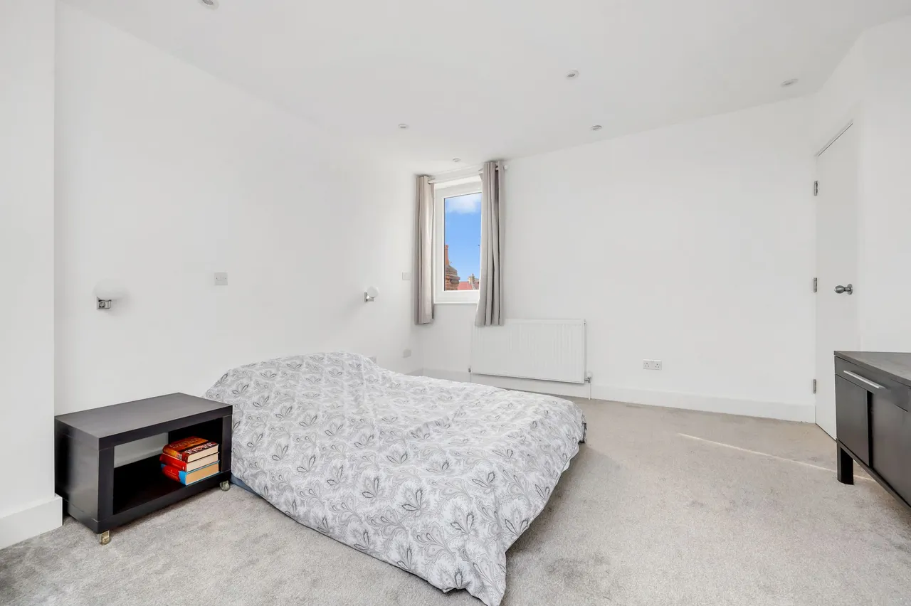 West Ella Road, London, NW10, photo 26
