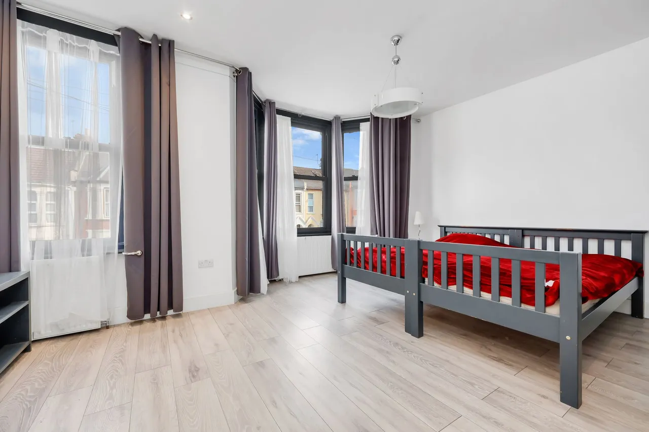 West Ella Road, London, NW10, photo 27