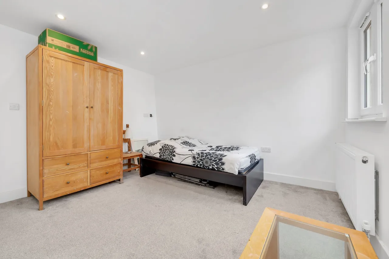 West Ella Road, London, NW10, photo 30