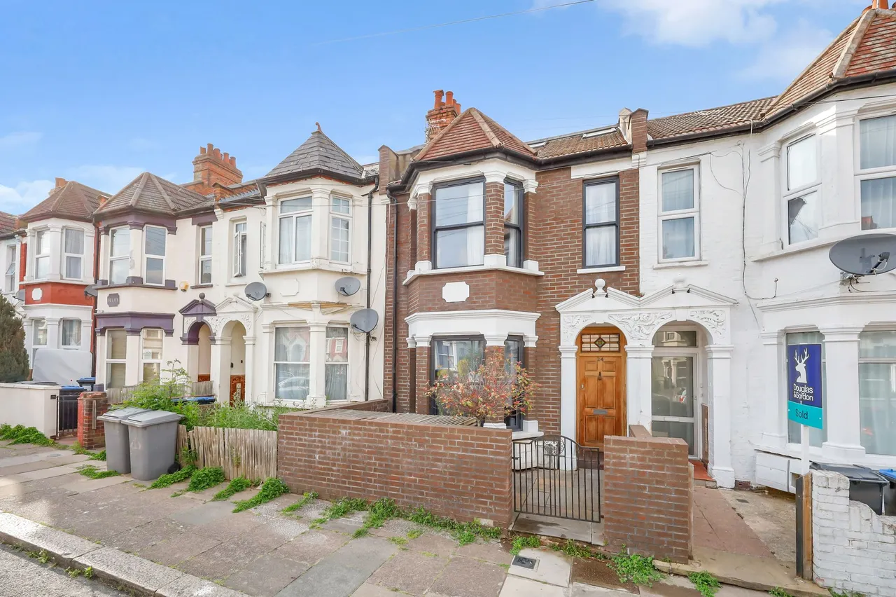 West Ella Road, London, NW10, photo 25