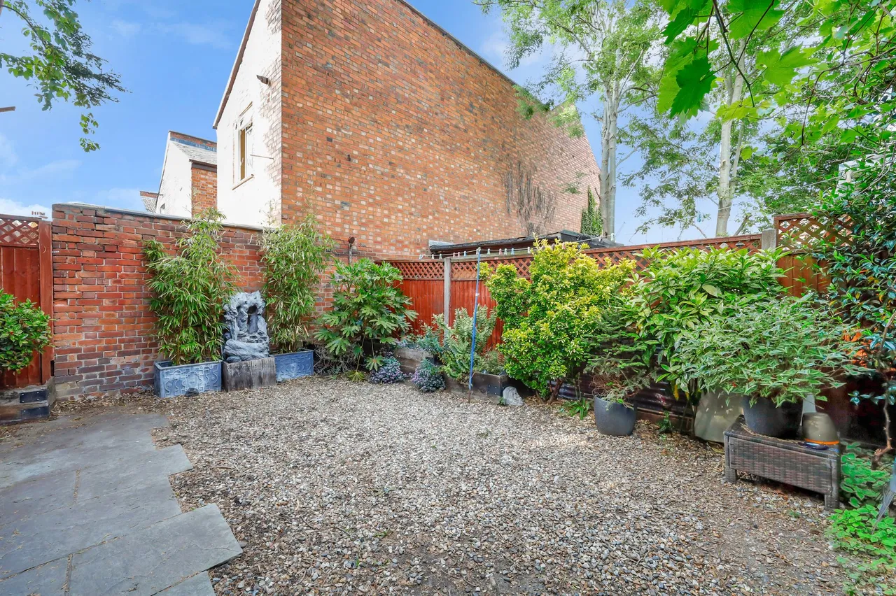 West Ella Road, London, NW10, photo 3