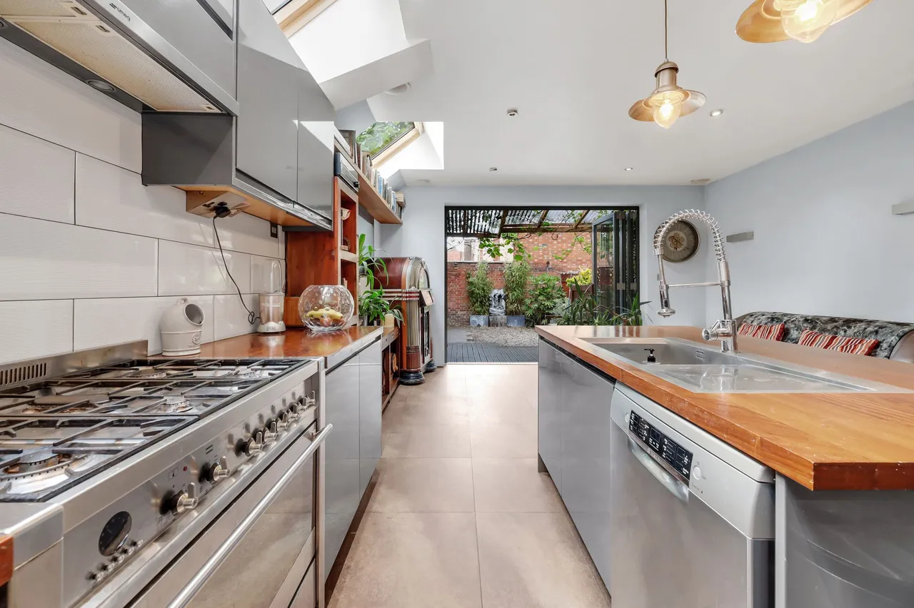 West Ella Road, London, NW10, photo 7