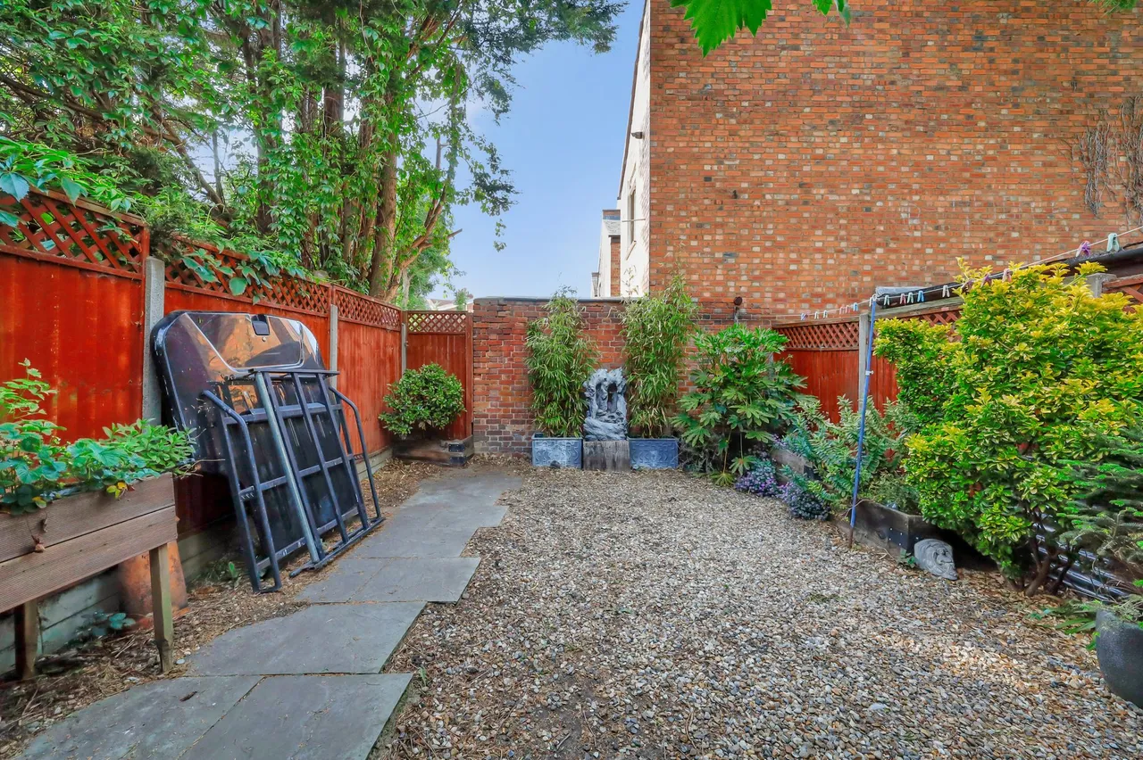 West Ella Road, London, NW10, photo 38