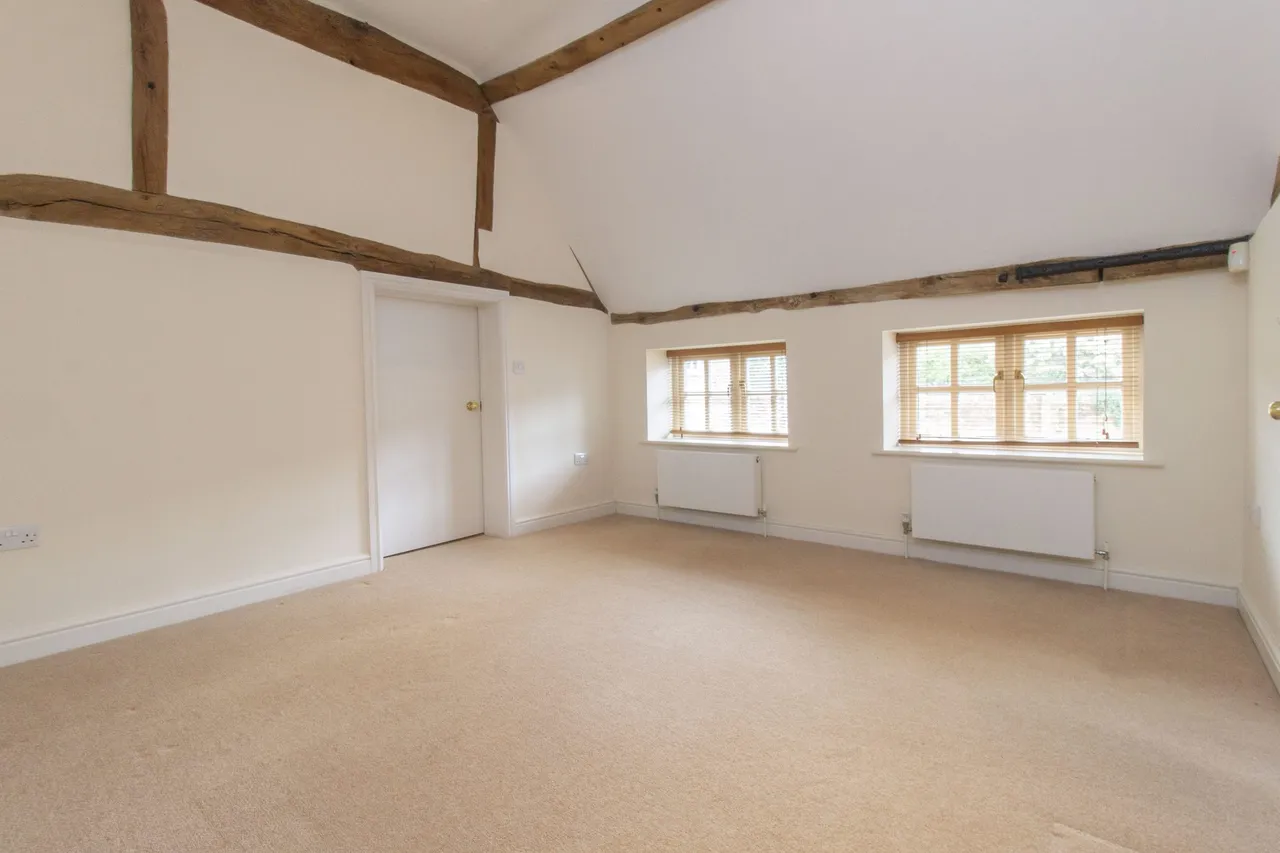 45F High Street, Odiham, Hampshire, RG29 1LF, photo 3