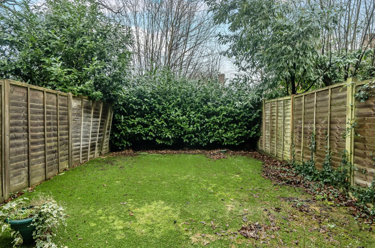 Reris Grange Close, Milford, GU8, photo 4