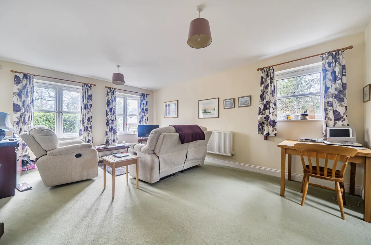 Reris Grange Close, Milford, GU8, photo 6