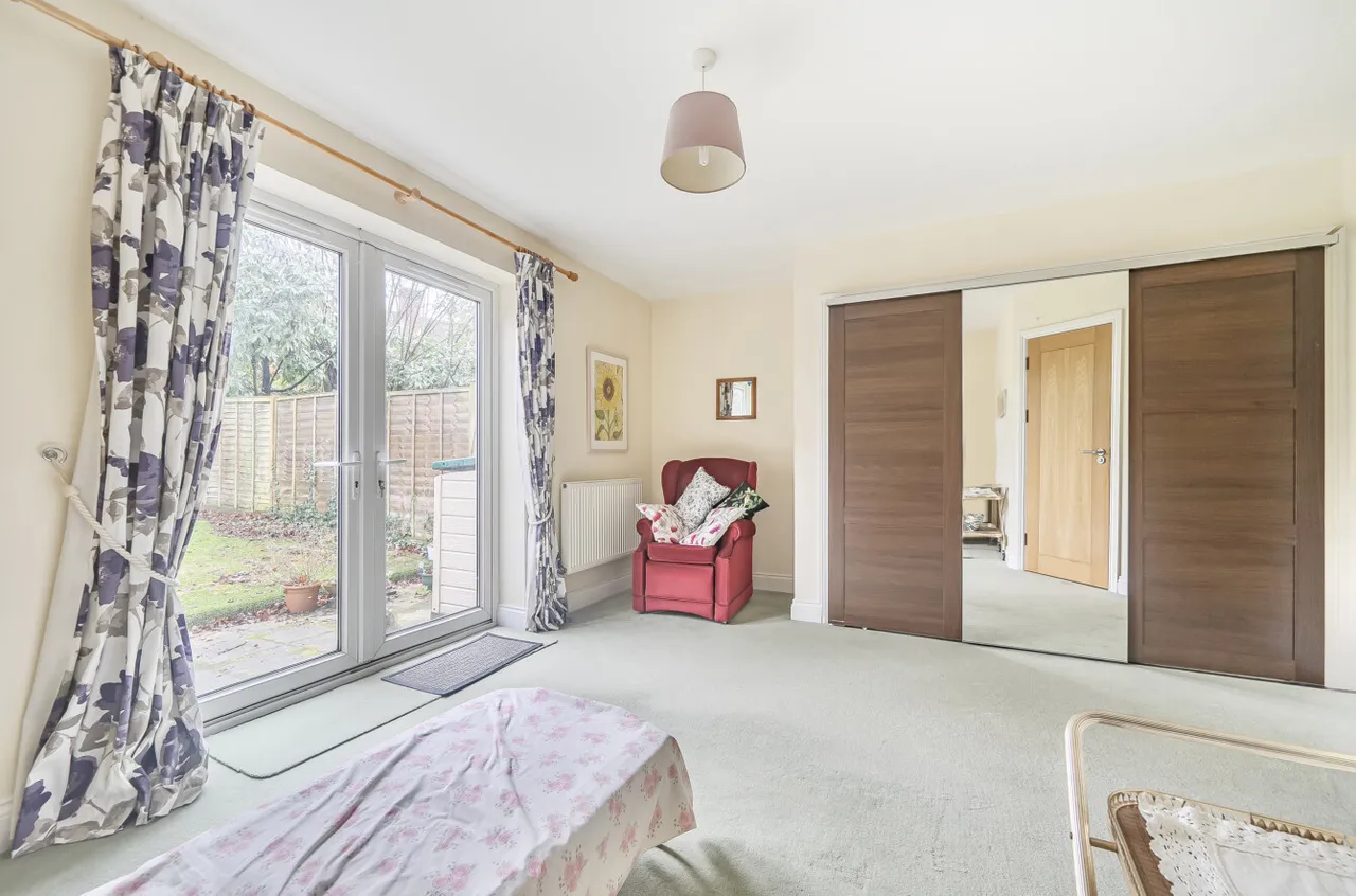 Reris Grange Close, Milford, GU8, photo 14