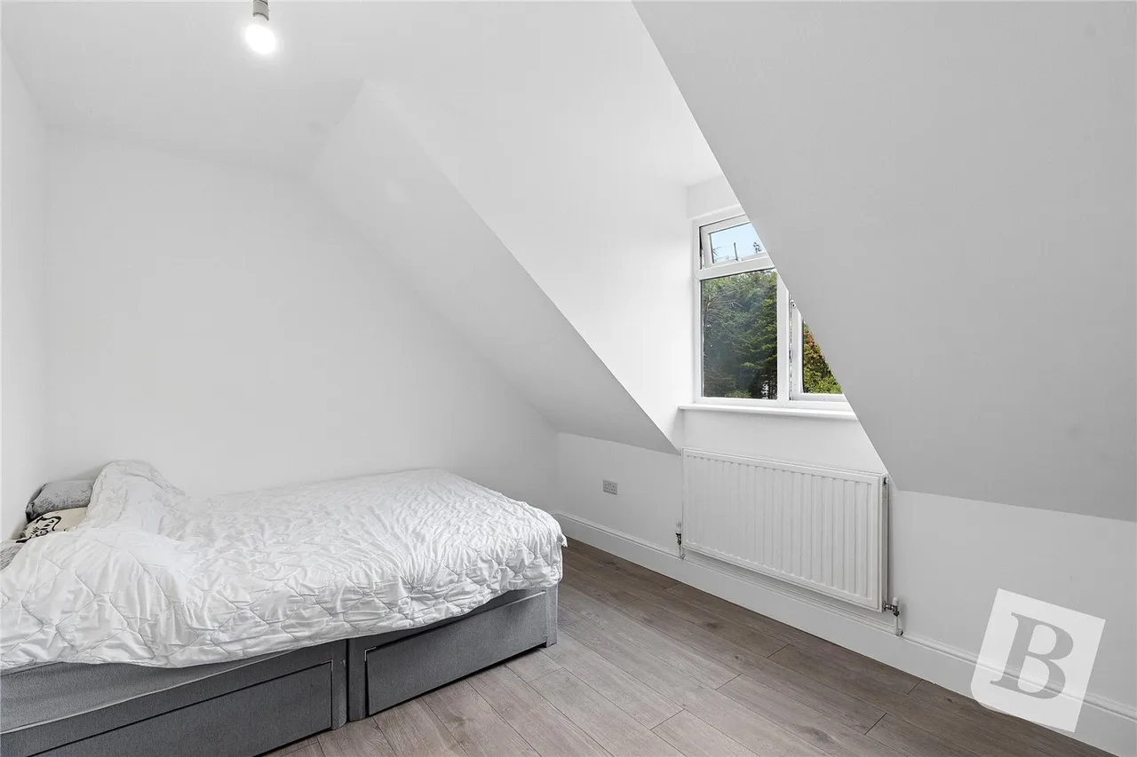 Westrow Gardens, Ilford, IG3, photo 3