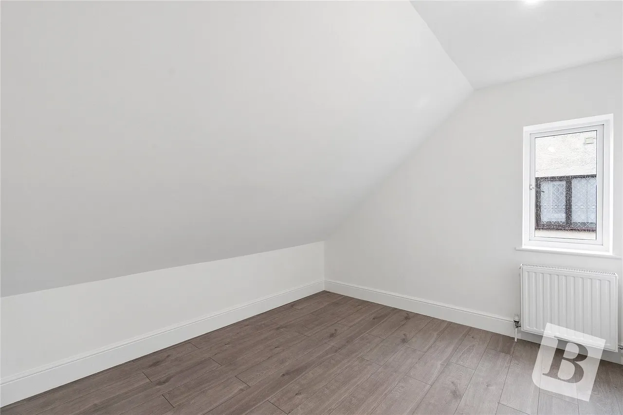 Westrow Gardens, Ilford, IG3, photo 21
