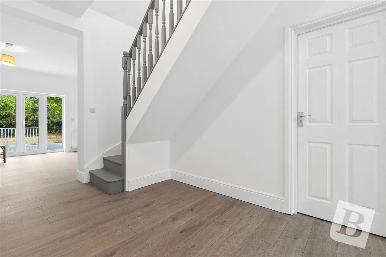 Westrow Gardens, Ilford, IG3, photo 18