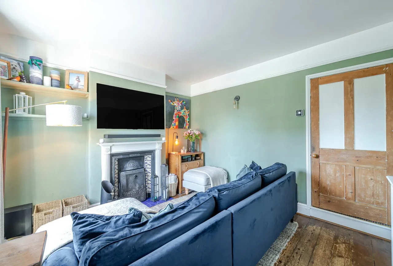Bath Road, Gloucestershire, Kings Stanley, GL10 3JJ, photo 5